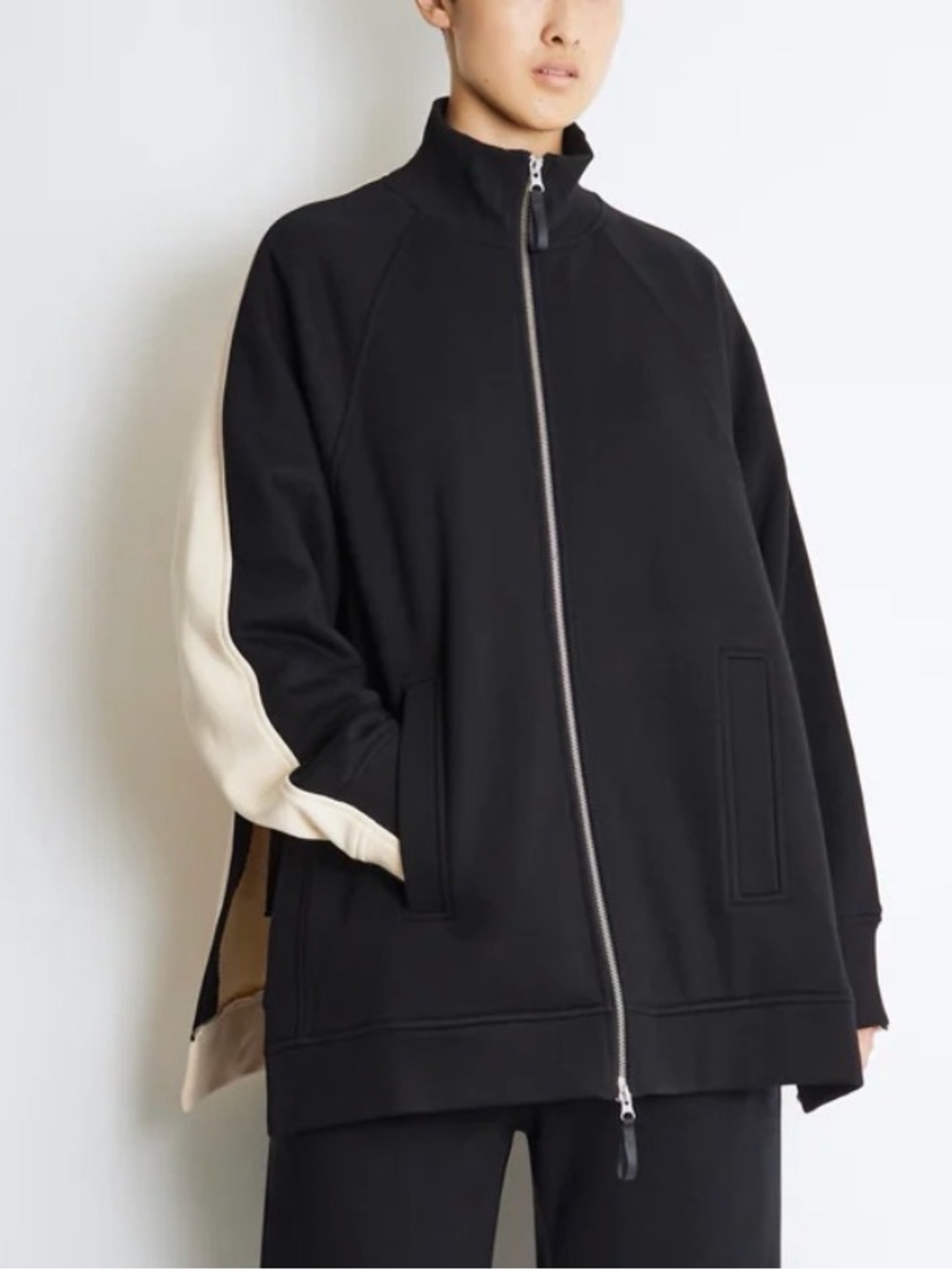 NWT Roucha Tani Fleece in Black/Cream